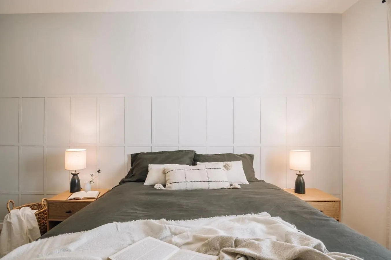 Arne - 3 Bedrooms In Alvalade Lisbon 0*,  Portugal