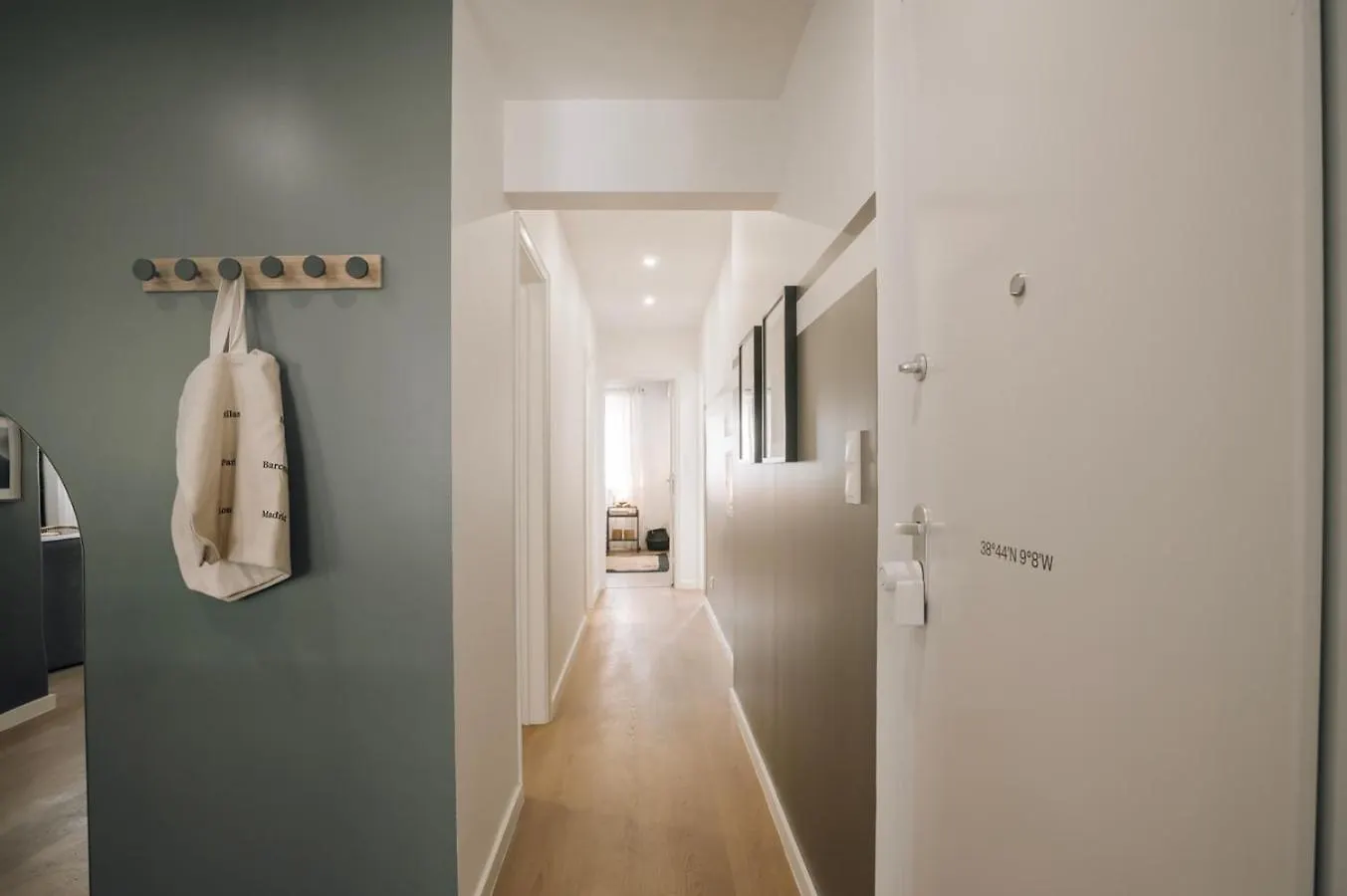 Arne - 3 Bedrooms In Alvalade Lisbon